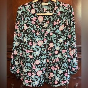 Emily Wonder Split Neck Top